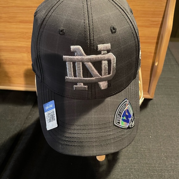 Notre dame fitted hat, brand new - Picture 8 of 16